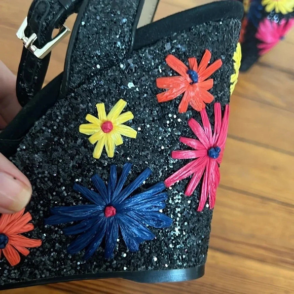 Sparkling Botkier Jesse Platform Wedge Sandals with a Raffia Floral Design - 9.5 - Picture 8 of 14